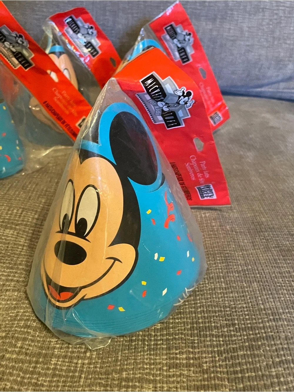 NOS Mickey Mouse Birthday Party Express Hats Vintage 40 Count Confetti Celebrate